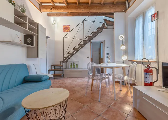 Guesthost - Duplex In Pieno Centro Ferrara