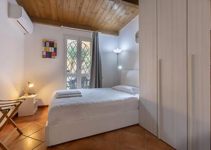 Lejlighed Guesthost - Duplex In Pieno Centro Ferrara