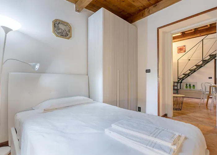 Lejlighed Guesthost - Duplex In Pieno Centro Ferrara