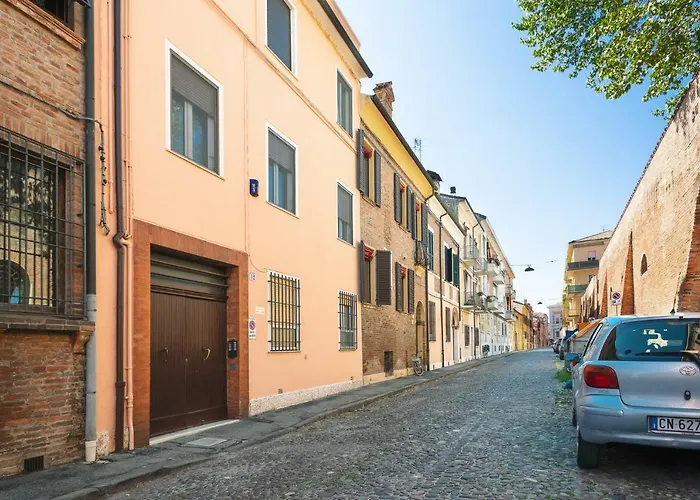 Lejlighed Guesthost - Duplex In Pieno Centro Ferrara